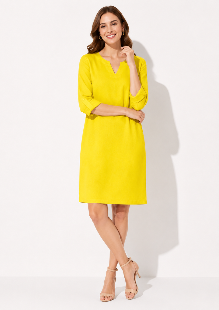 Leuchtendes Sommerkleid für Damen, kurzarm, figurfreundlich und ideal für sonnige Tage.