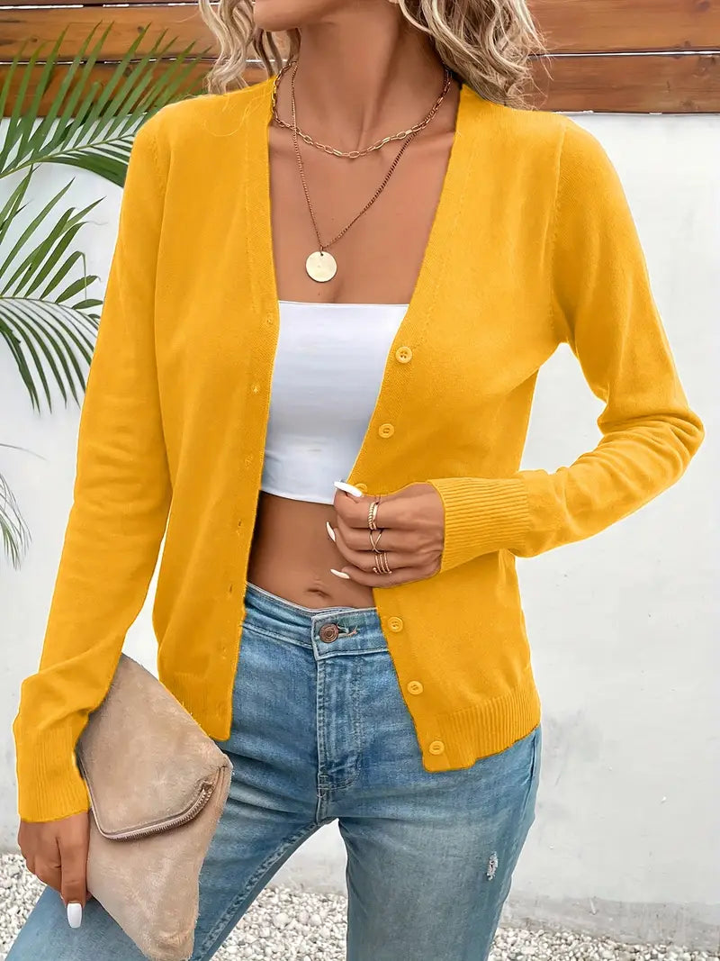 Elegante Damen Strickjacke für den Herbst, vielseitiger Cardigan, ideal für modische Freizeitlooks.
