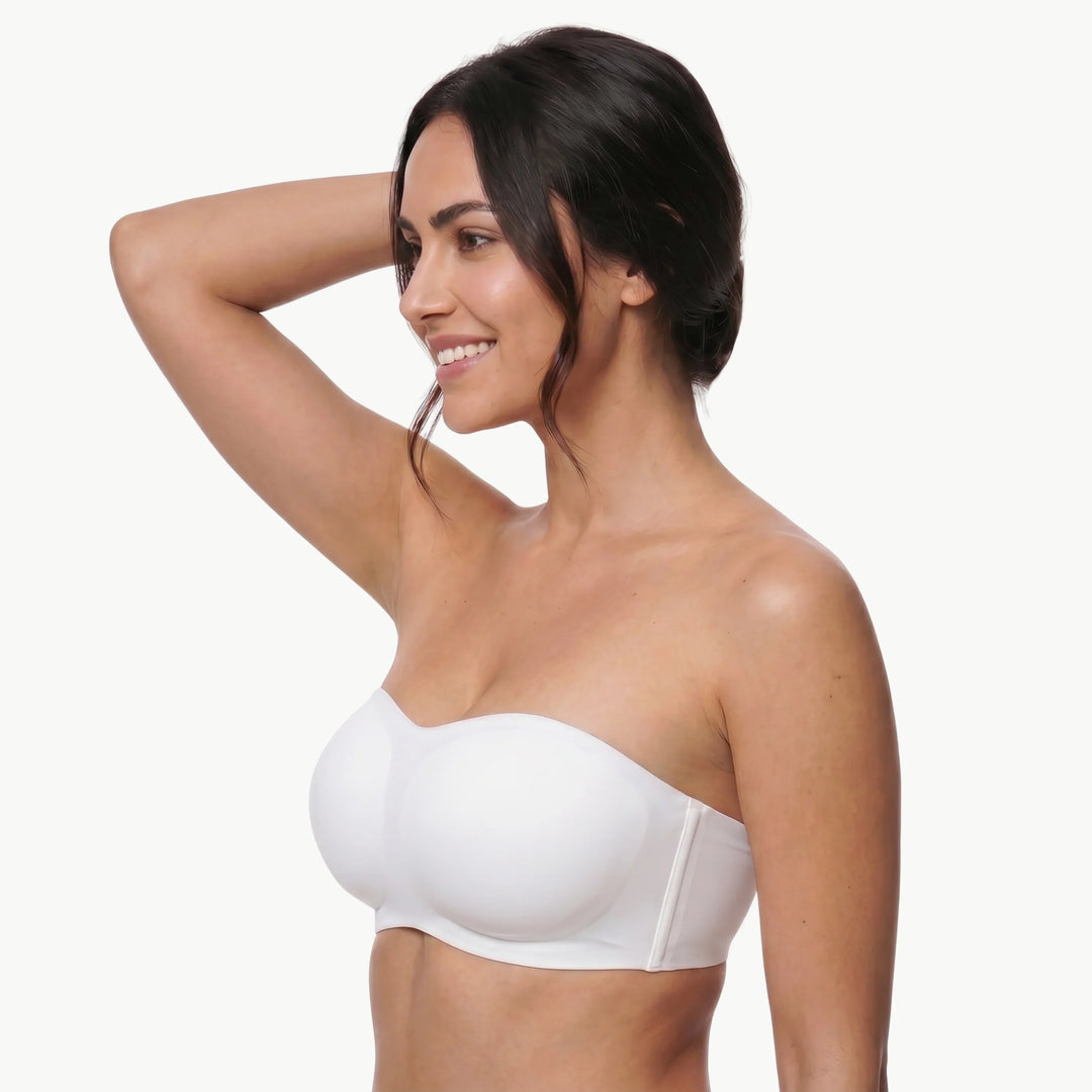 Weißer trägerloser Push-up BH für Damen, bügellos, bietet ultimativen Komfort und Halt.