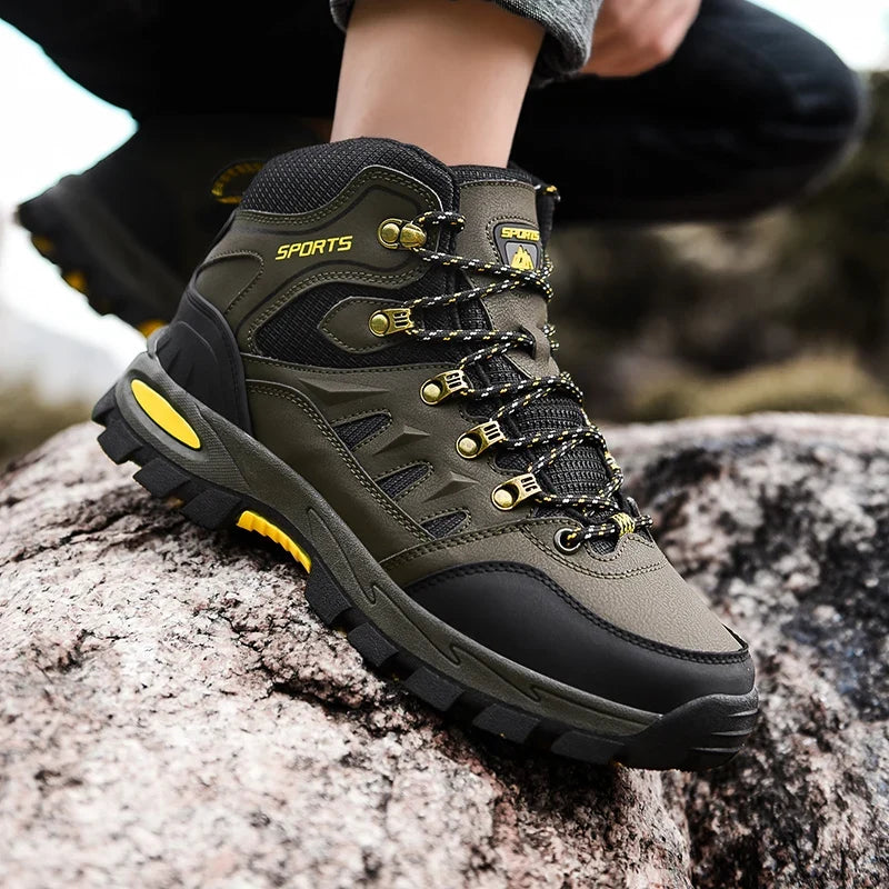 Hochwertiger Damen Trekking Freizeitschuh, bequem und rutschfest. Perfekt für Outdoor-Abenteuer & Wanderwege.