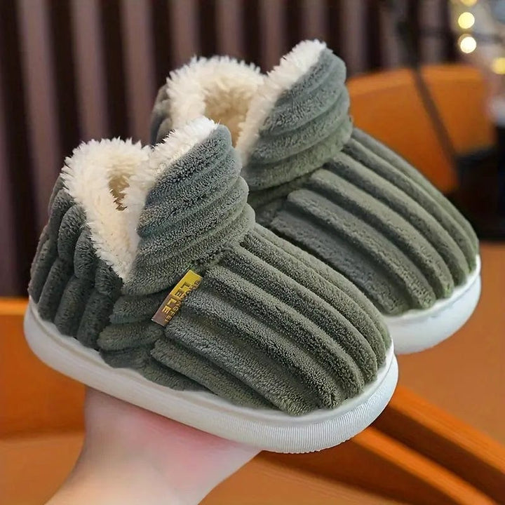Warme Damenschuhe mit rutschfester Sohle für Zuhause & Garten, komfortabel und pflegeleicht.