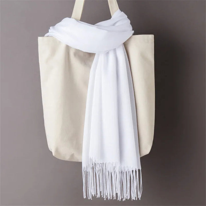 Eleganter Pashmina-Winterschal für Damen mit Fransen, ideal als warmes Winter-Accessoire.