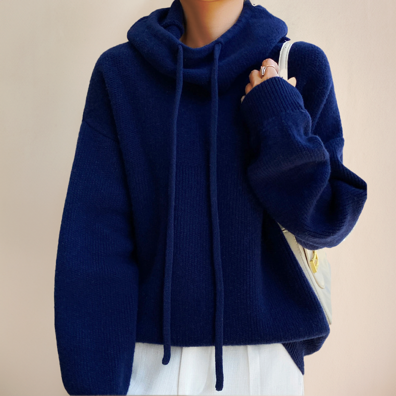 Figurschmeichelnder Damen Rollkragenpullover mit langen Ärmeln. Ein bequemes und warmes Herbst-Oberteil.