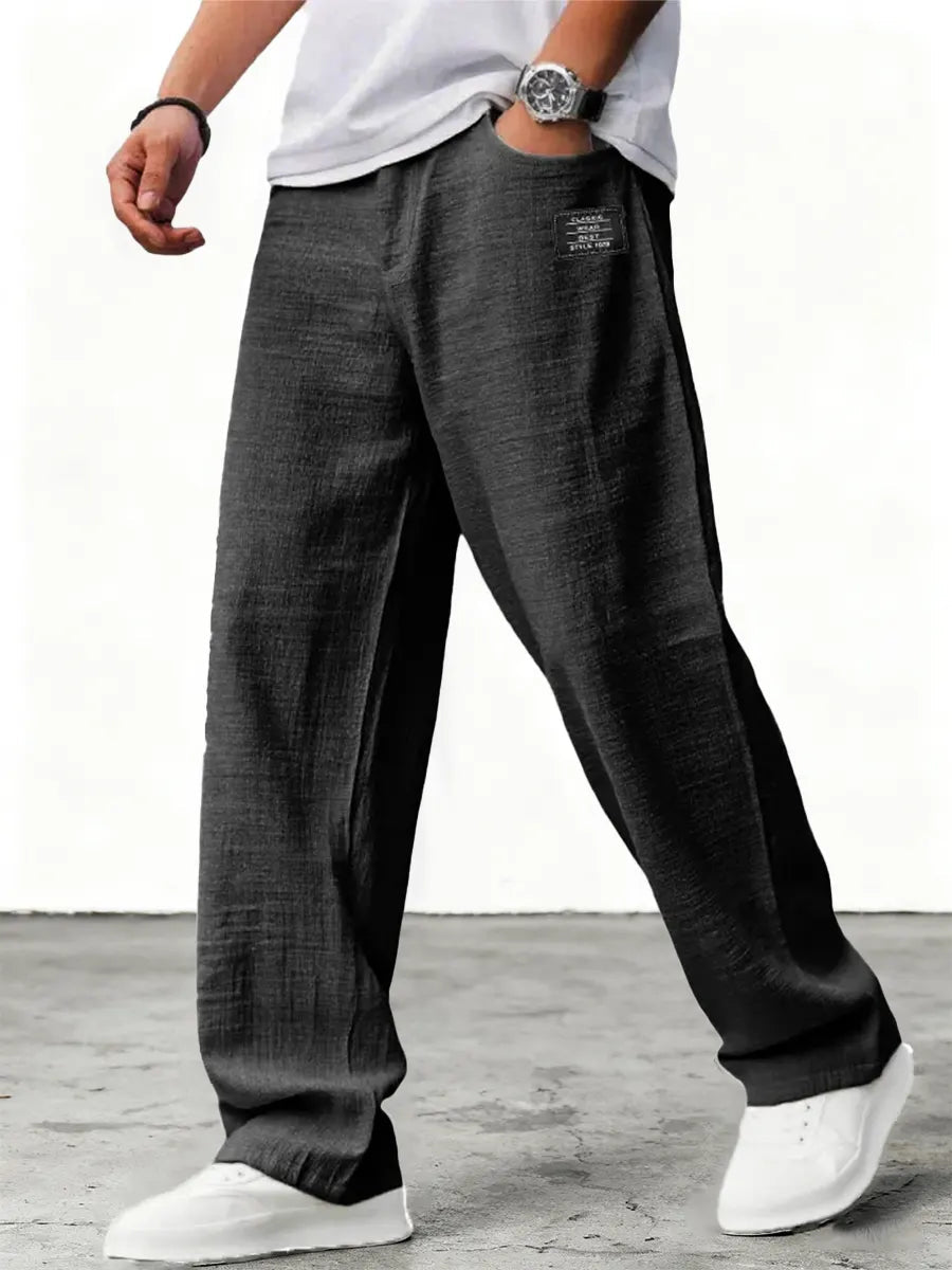 Herren Freizeithose mit geradem, weitem Bein und Kordelzug, bietet Komfort und stilvollen Look. Entspannt.