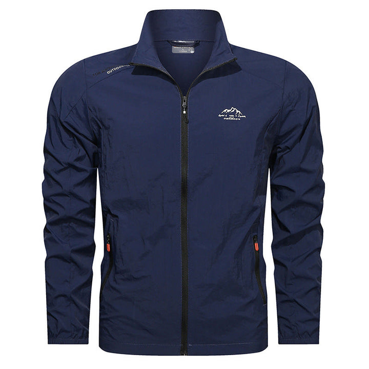 Herren Sportjacke, leicht & schnelltrocknend, mit UV-Schutz und Stehkragen. Ideal für Herbst & Outdoor-Sport.