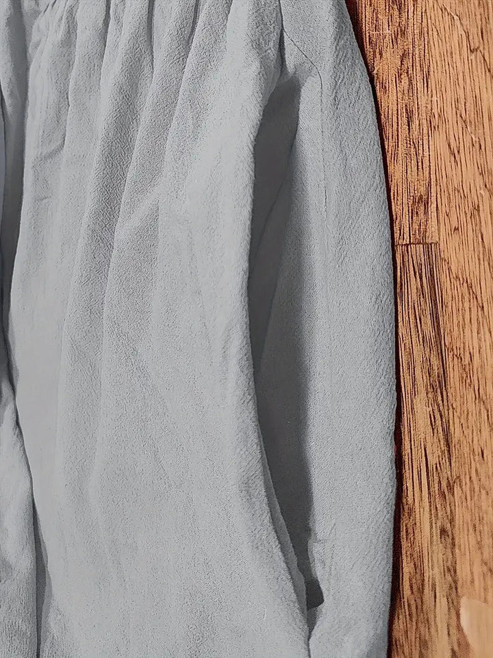 Praktisches Midikleid für Damen, leicht, mit stilvollen Taschen-Details.