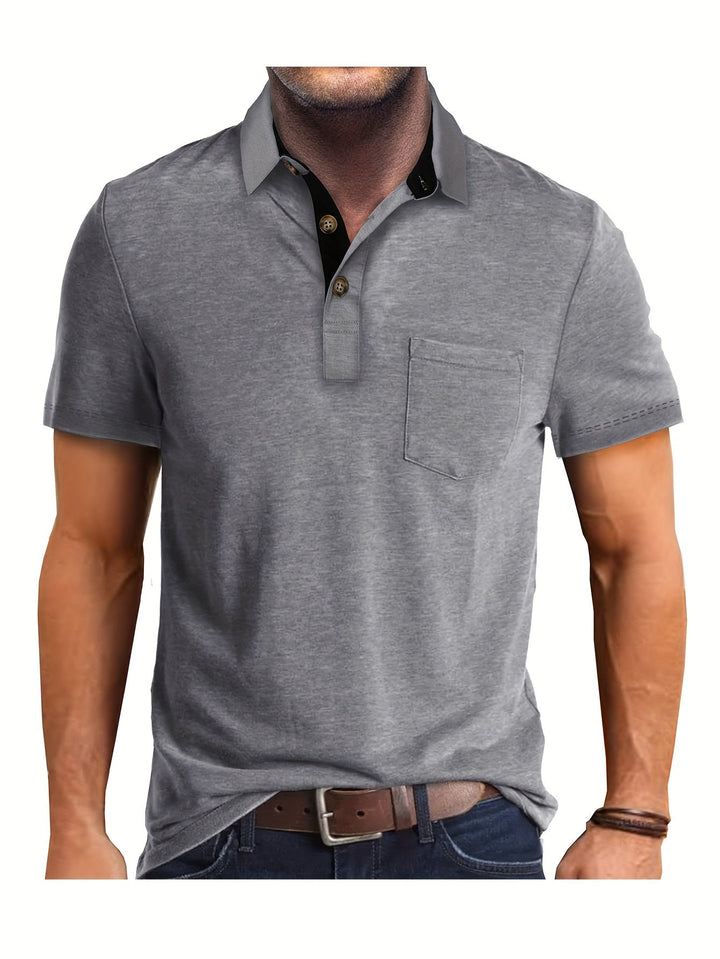 Modernes Herren Poloshirt mit Kontrastkragen und praktischer Brusttasche.