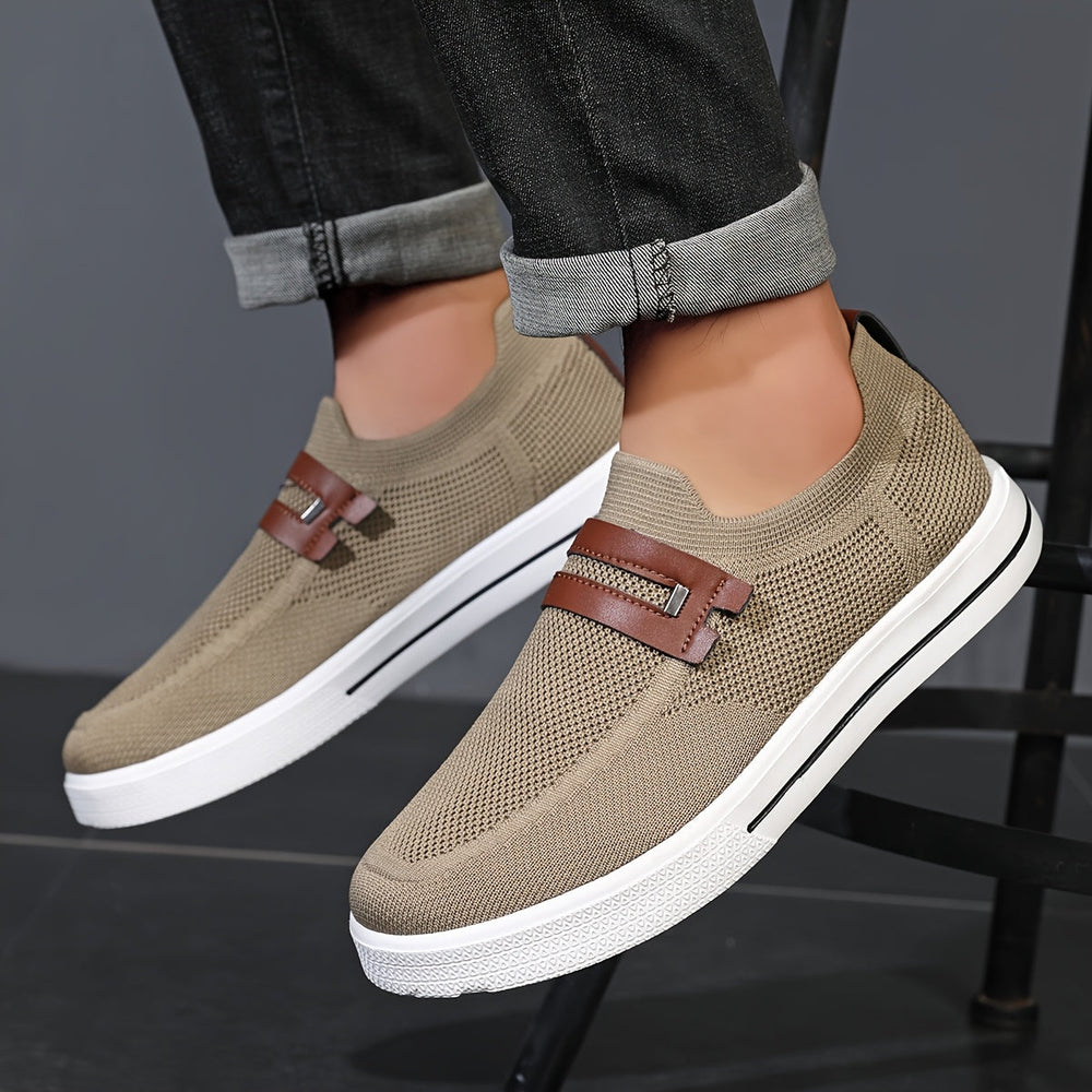 Bequemer Herren Slip-On Sneaker, schnürlos, perfekt für entspannte Tage.