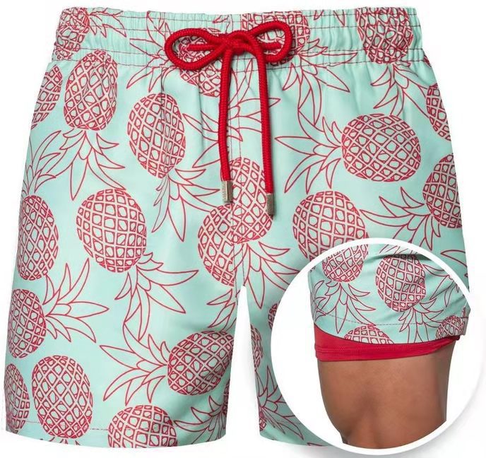 Langlebige Herren Doppellagige Strandshorts. Stilvolle Regular Fit kurze Hosen für den Sommer.