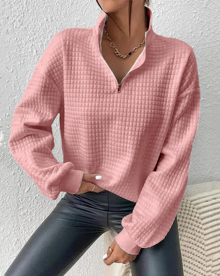 Damen Herbst-Strickpullover in Weiß, modern & bequem für kühle Tage.