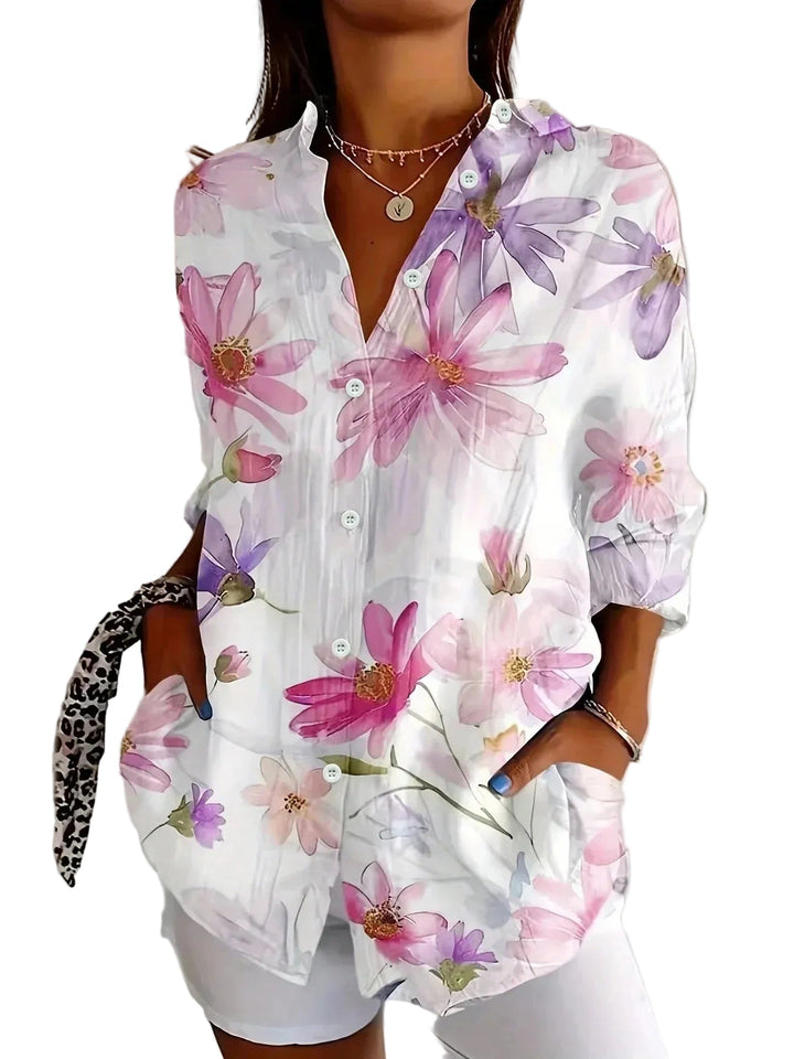 Damenbluse mit detailliertem Blumenmuster, bunt & elegant, locker fallend, bequem für jeden Anlass.