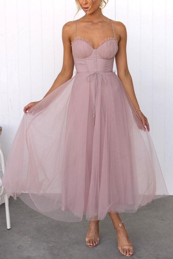 Langes Sommerkleid, Damen, ärmellos, mit Trägern, entspannt und elegant.