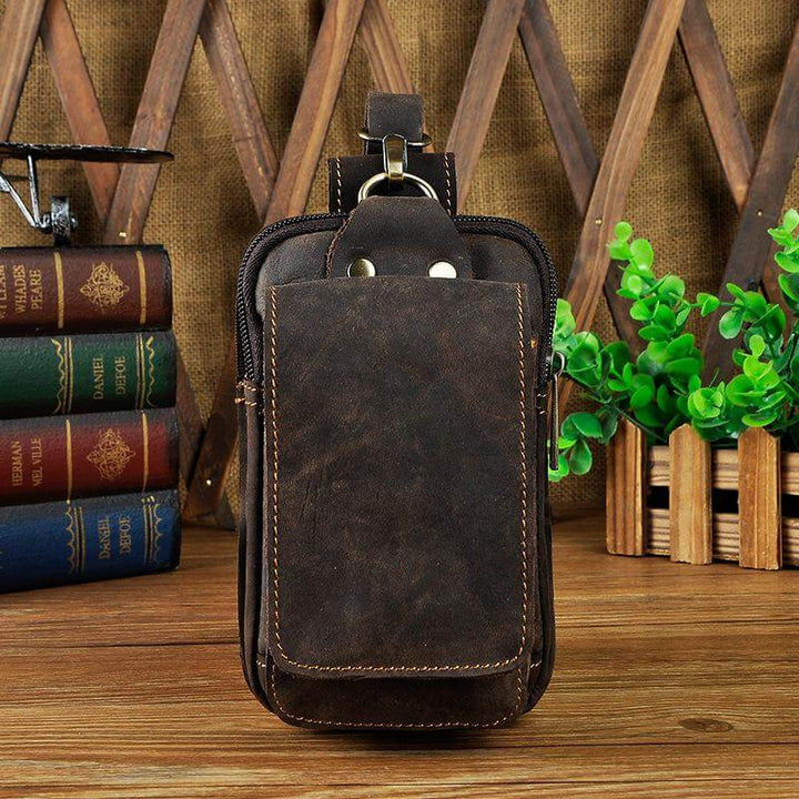 Organisierte Herren Bauchtasche, dunkelbraun, sicherer Stauraum für Essentials im Alltag und auf Reisen.