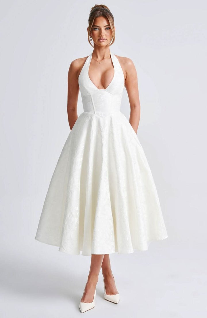 Fließendes Damen Neckholderkleid, Midi-Länge, perfekt als Hochzeitsgast oder für Partys.