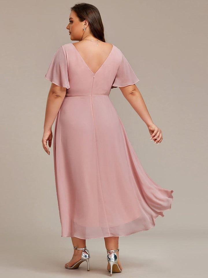 Schickes Vokuhila Partykleid für Damen, Midi-Länge, Kurzarm, ideal für gehobene Abende.