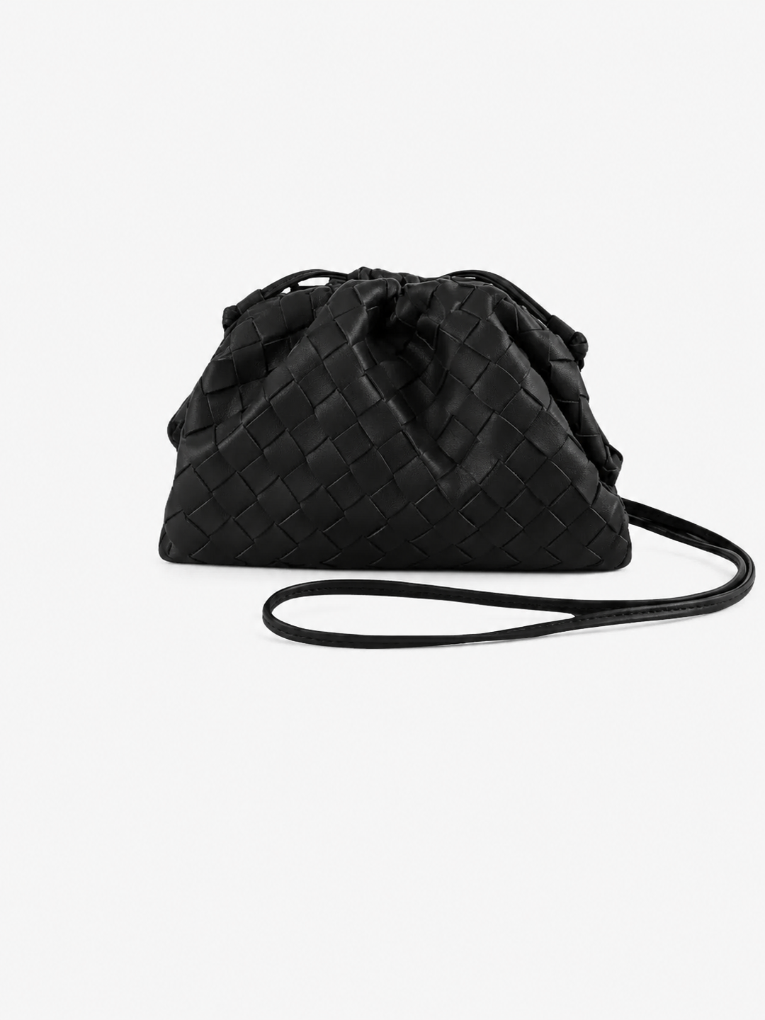 Schicke Damen Abendtasche aus elegantem, geflochtenem Kunstleder, eine modische kleine Umhängetasche.