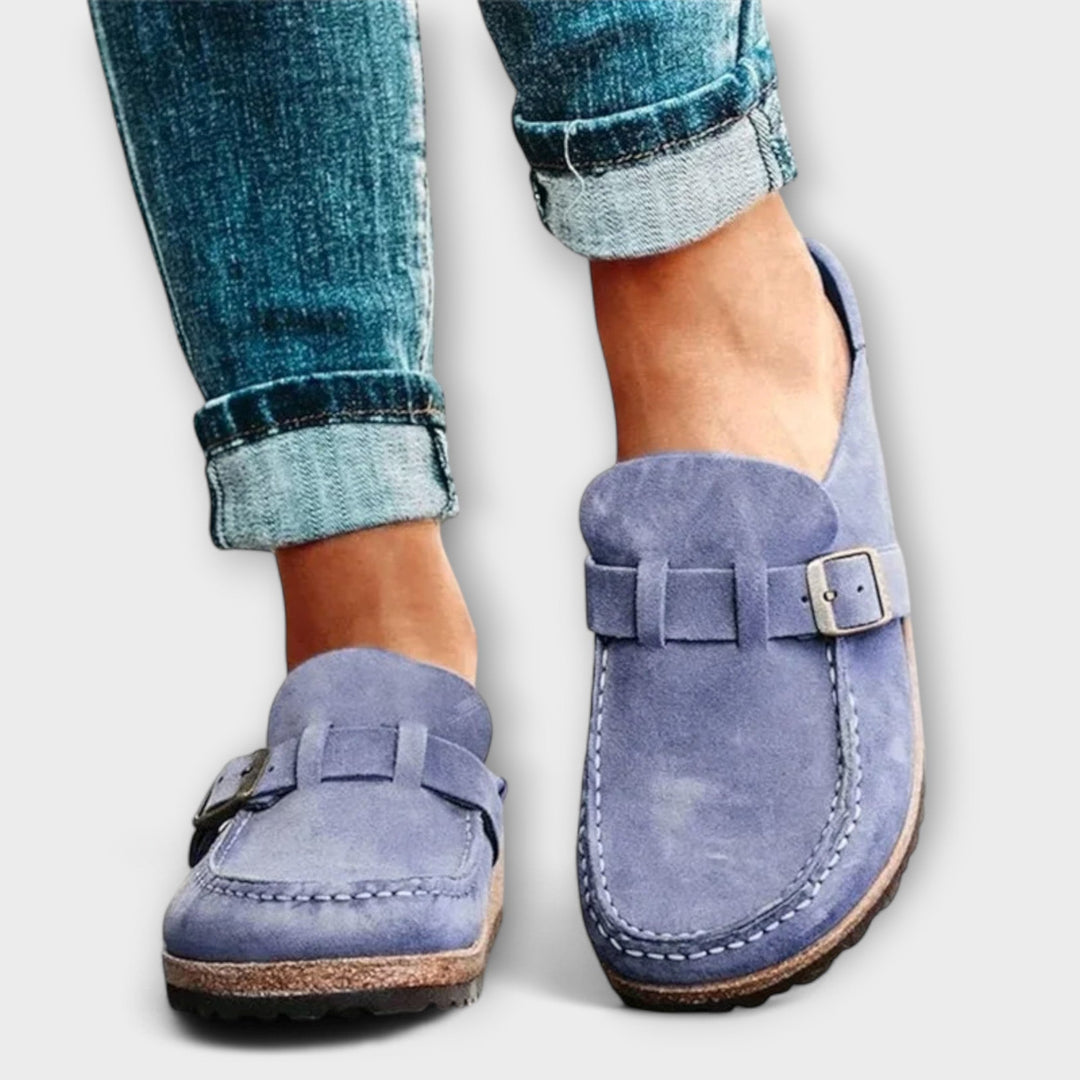 Schicke Slip-on Damenmokassins in elegantem Design. Komfortschuhe für stilvollen Alltag & beste Fußgesundheit.