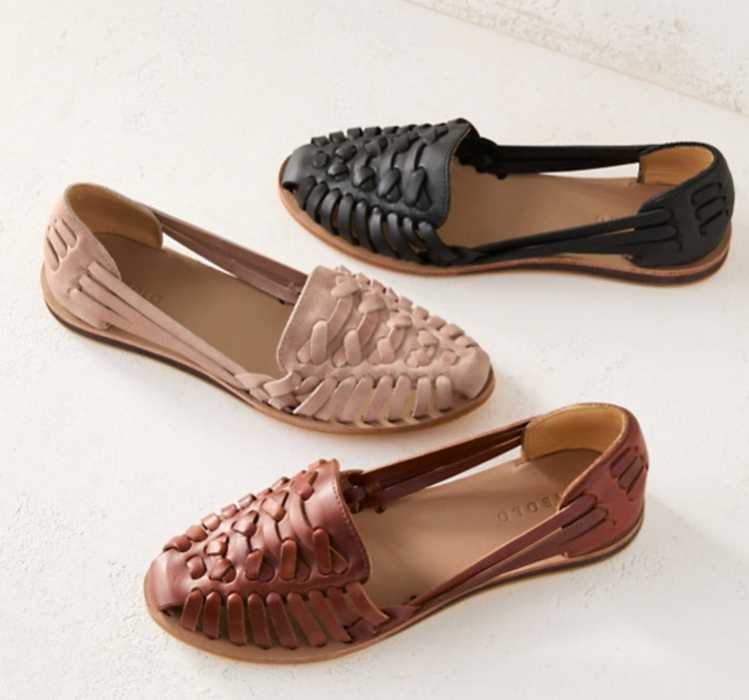 Elegante Damen Sommer-Huaraches mit geflochtenem Design, perfekt für Alltag & Freizeit. Bequeme, luftige Sandalen.