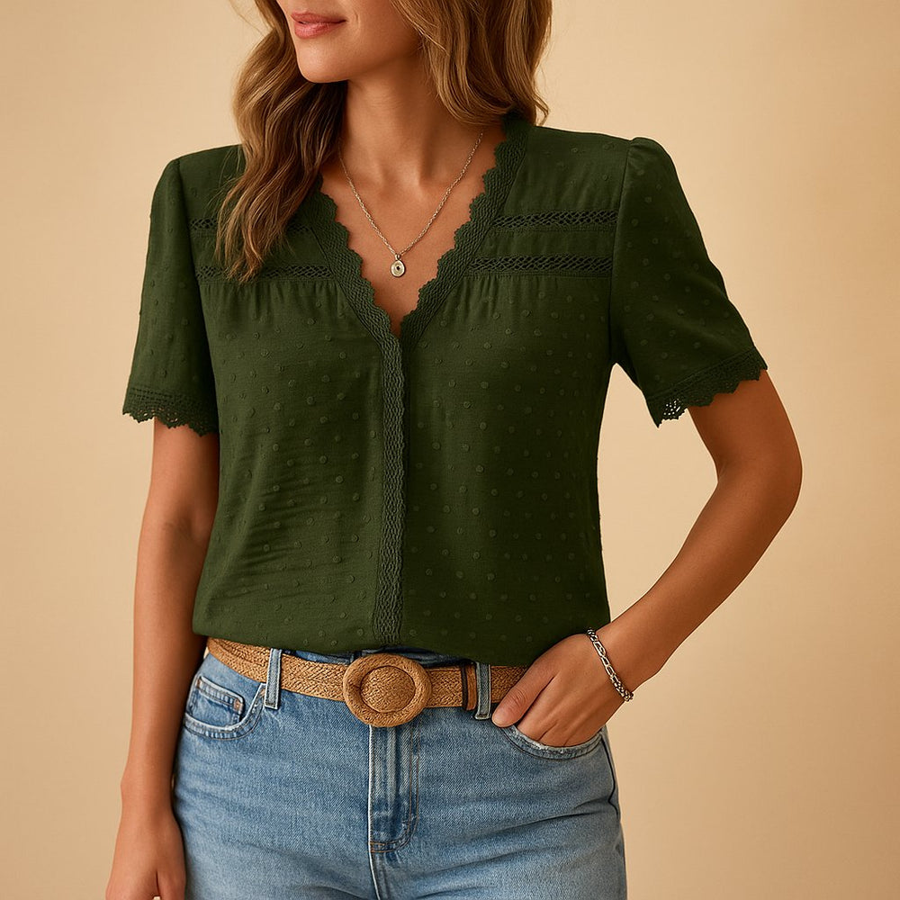 Modische Damen Bluse aus Spitze mit V-Ausschnitt und kurzen Ärmeln, ideal für Frühling und Sommer.
