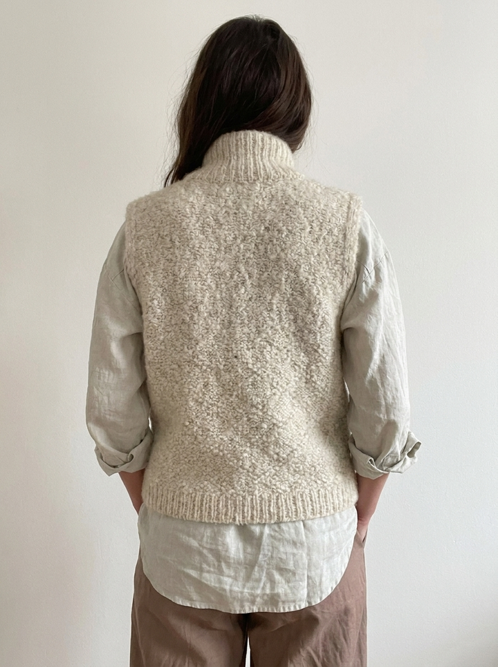 Modische Damen Strickjacke für Lagenlooks, eleganter Cardigan aus feinem Strick, zeitloses und komfortables Oberteil.