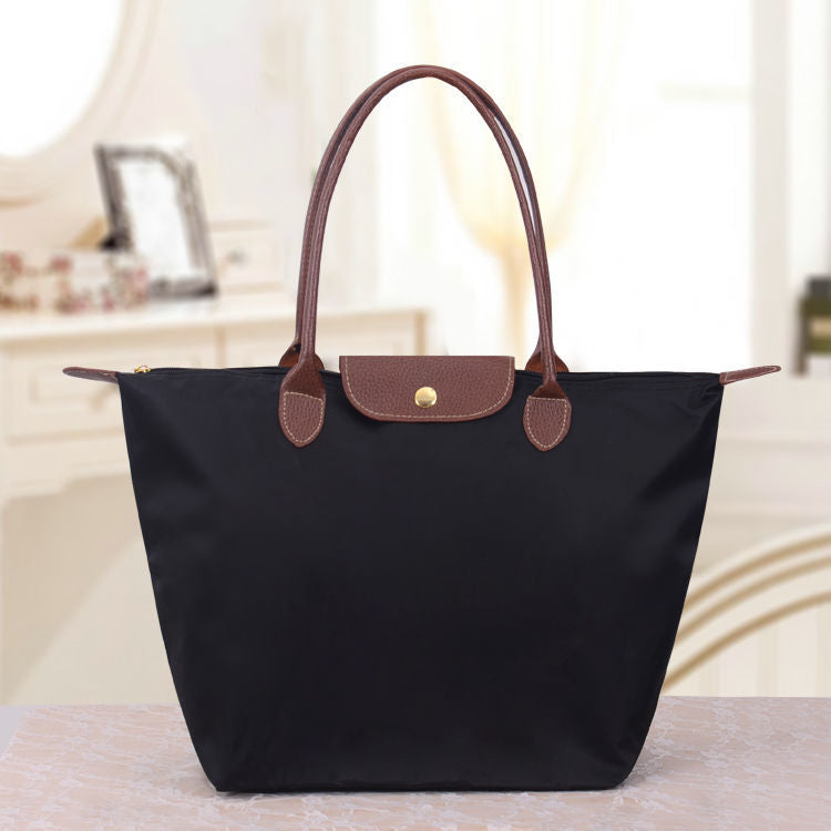 Elegante Damen Umhängetasche mit verstellbarem Riemen für stilvollen Alltag. Perfekte Crossbody Bag.