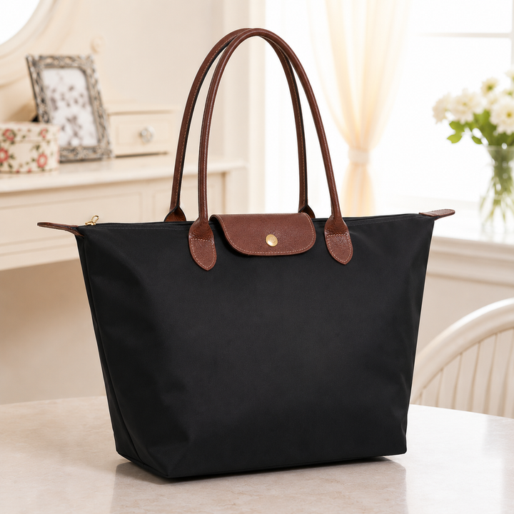 Praktische Damen Schultertasche, ideal als Alltags-Begleiter. Geräumige Crossbody Bag.