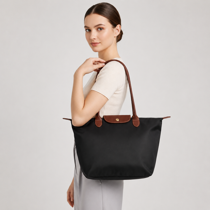 Stilvolle Damen Umhängetasche in zeitlosem Design. Ideal als elegante Schultertasche für jeden Look.