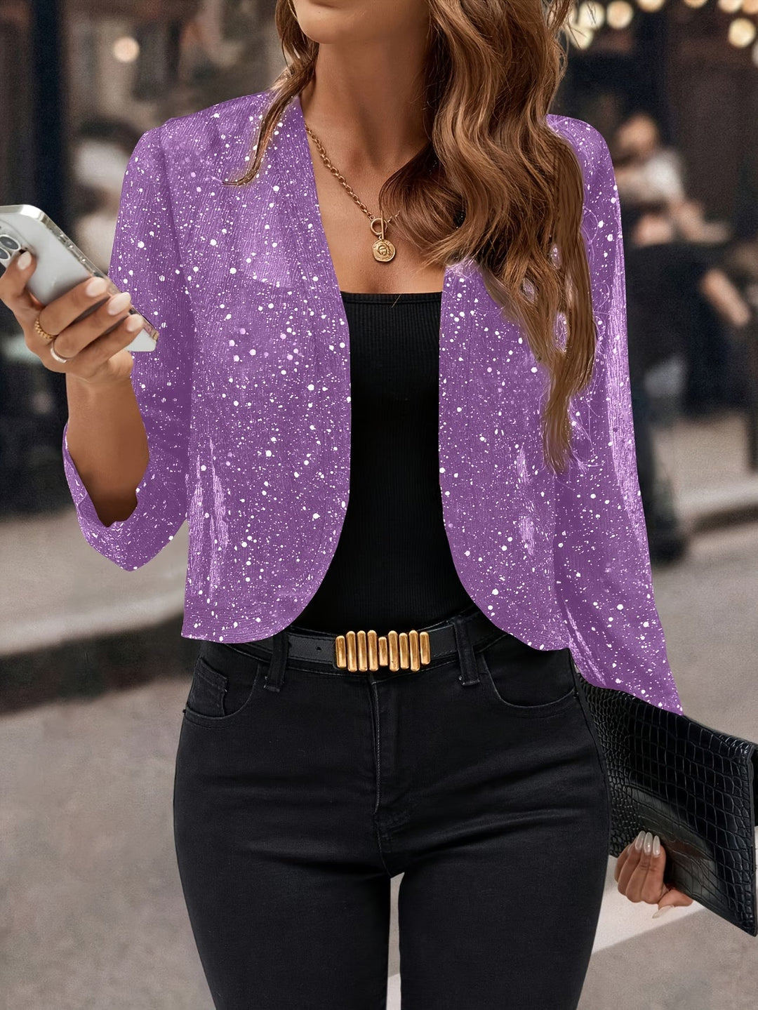 Schimmernde Damenjacke, elegant und glamourös, ideal für Party und festliche Mode.