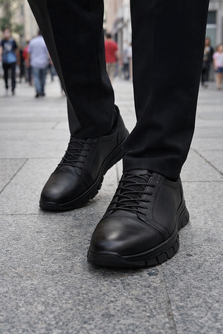Elegante Herren Schnürschuhe aus Leder für Business & Freizeit; bequeme, klassische Männerschuhe.