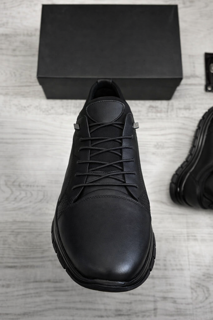 Bequeme Herren Schnürschuhe im klassischen Stil; elegante Männerschuhe für Business & Alltag.
