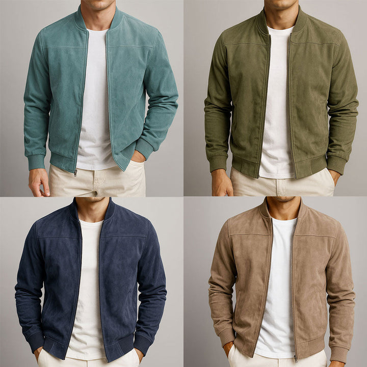 Zeitlose Herrenjacke auf Bügel, symbolisiert anspruchsvolle Herrenmode. Die elegante Wahl für jeden Anlass.