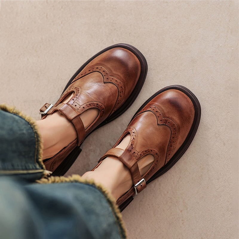 Elegante schwarze Mary Janes Damenschuhe mit Riemen, flach & bequem. Klassische Alltagsschuhe für Büro & Freizeit.