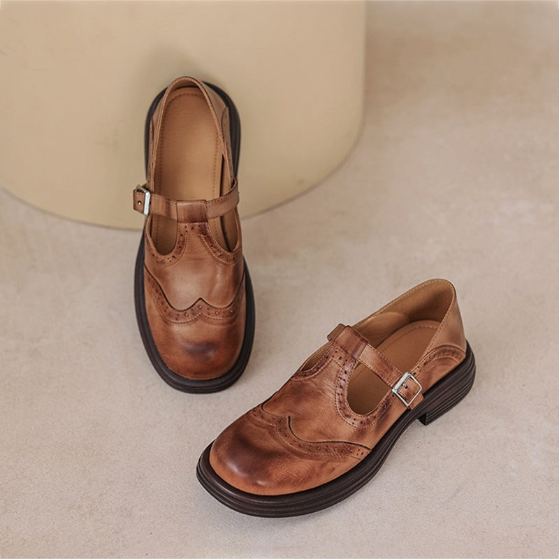 Klassische Mary Janes Damenschuhe in Braun, elegante Riemenschuhe, flach und komfortabel für Alltag & Freizeit.