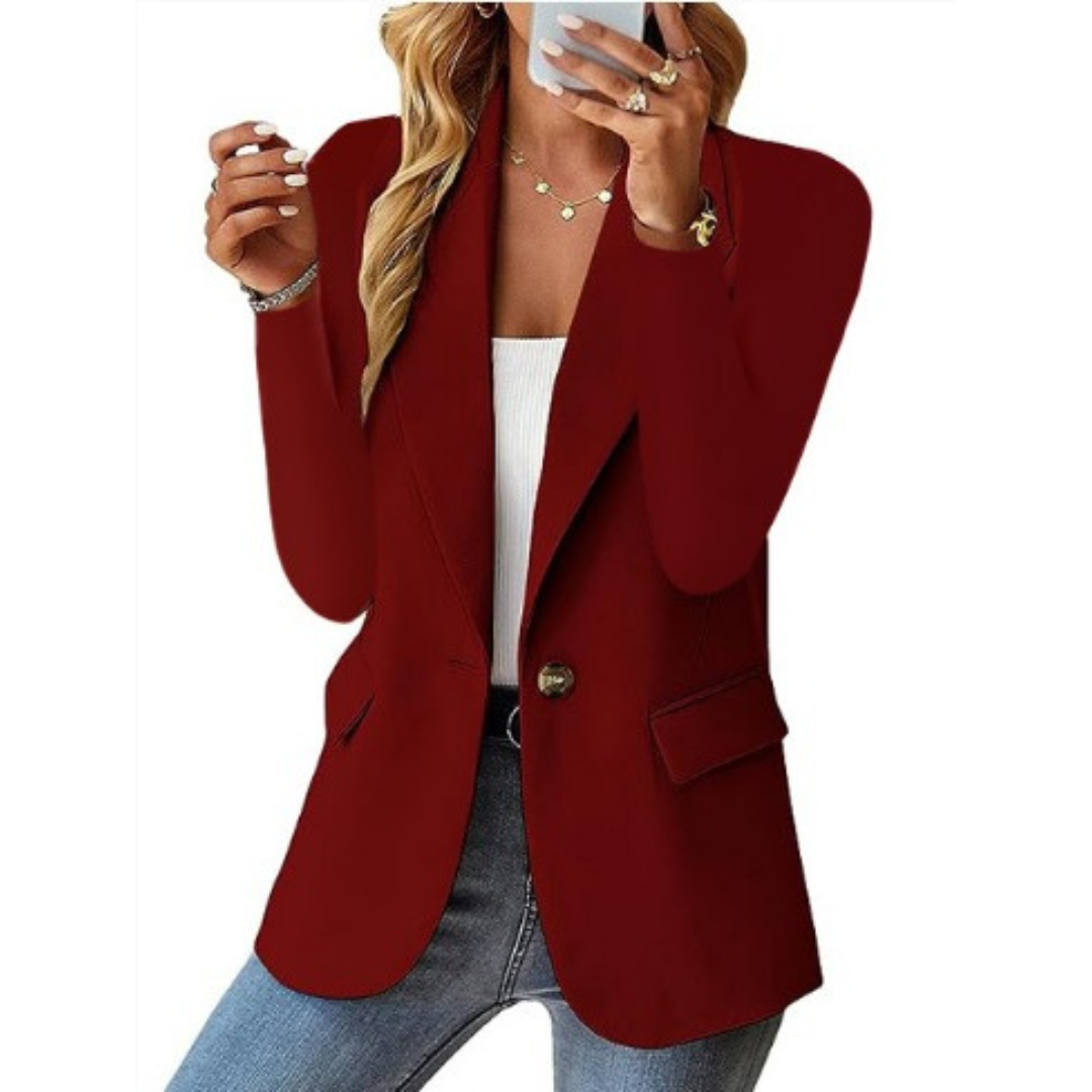 Femininer Damen Blazer in zartem Rosa, ideal für einen frischen Business-Look oder als modisches Statement.