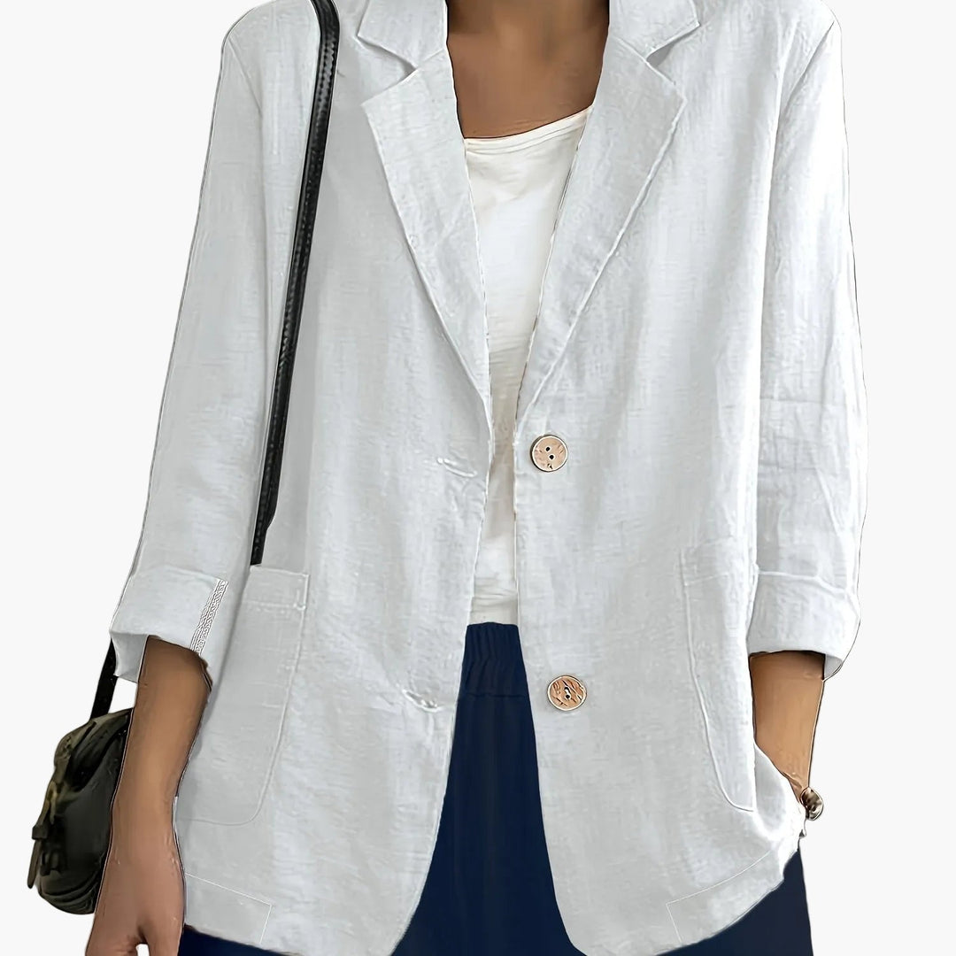 Trendiger Damen Blazer, Must-have für stilvolle Business- und Freizeit-Looks im Frühling.