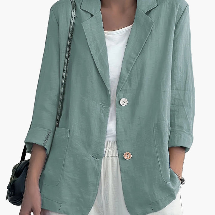 Komplettierender Damen Business Blazer, macht jedes Outfit elegant und bürotauglich.