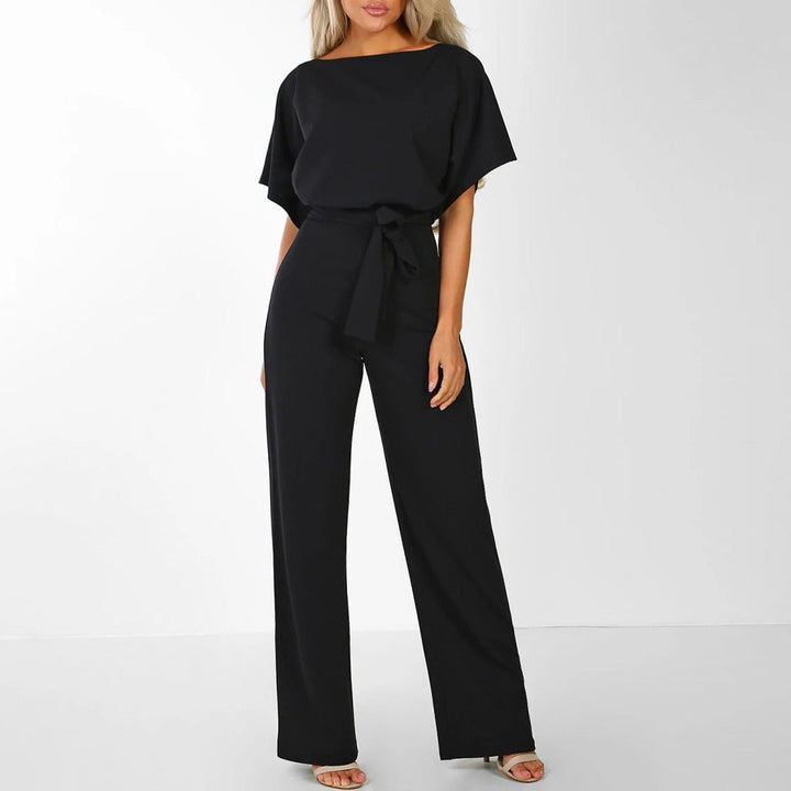 Moderner Damen Jumpsuit: Tailliert, Kurzarm, weites Bein. Ideal für Frühling und Sommer, elegant oder lässig.