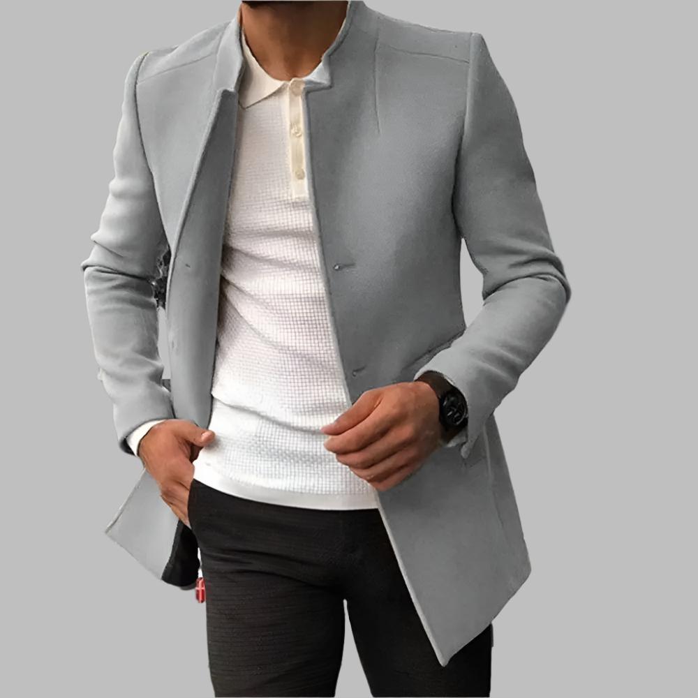 Schicker Business Mantel für Herren, elegant geschnitten mit schlanker Passform, vielseitig kombinierbar.
