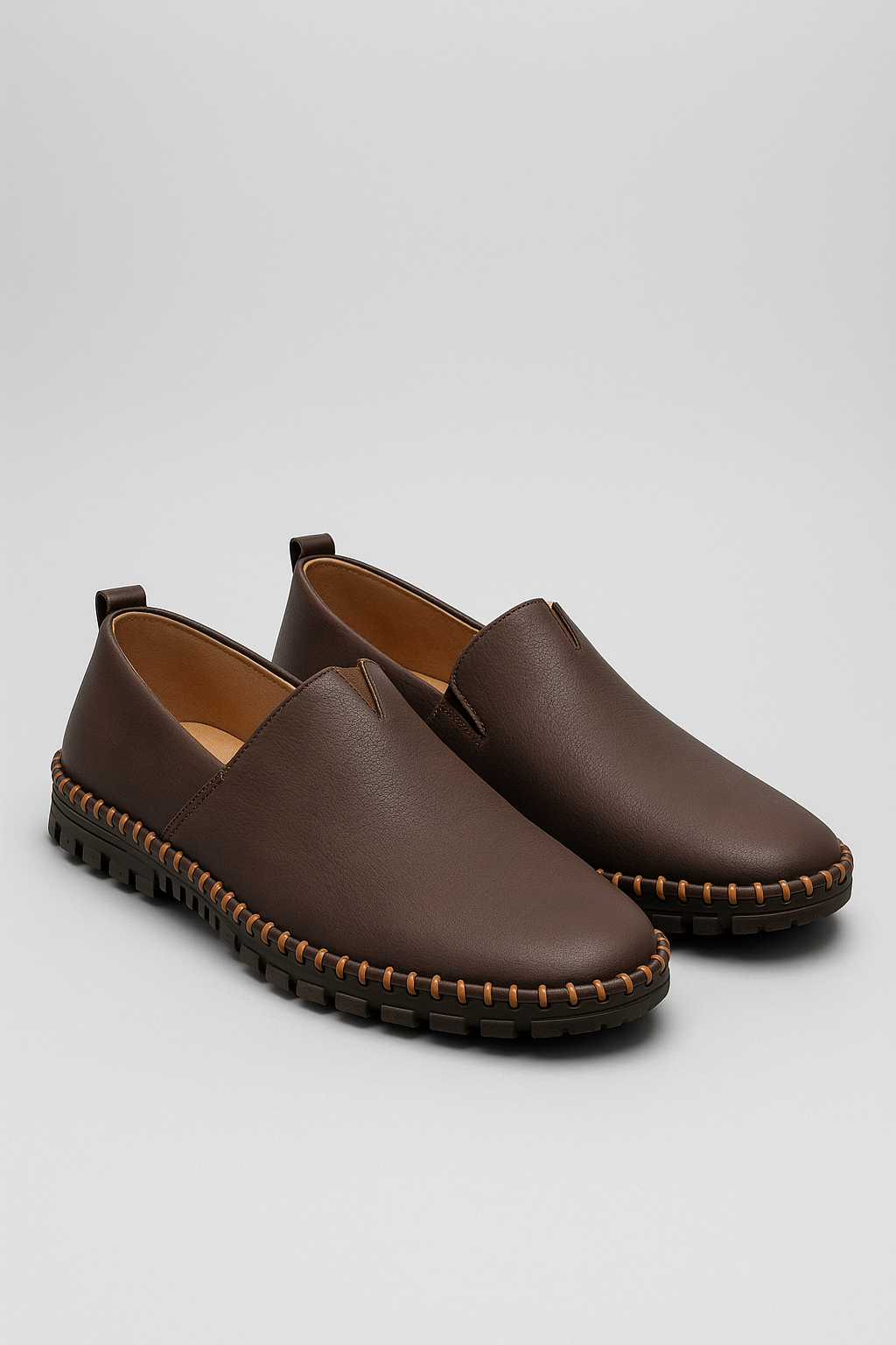 Eleganter Herren Slipper für Business Casual Outfits, klassischer Slip-On für Stil & Komfort.