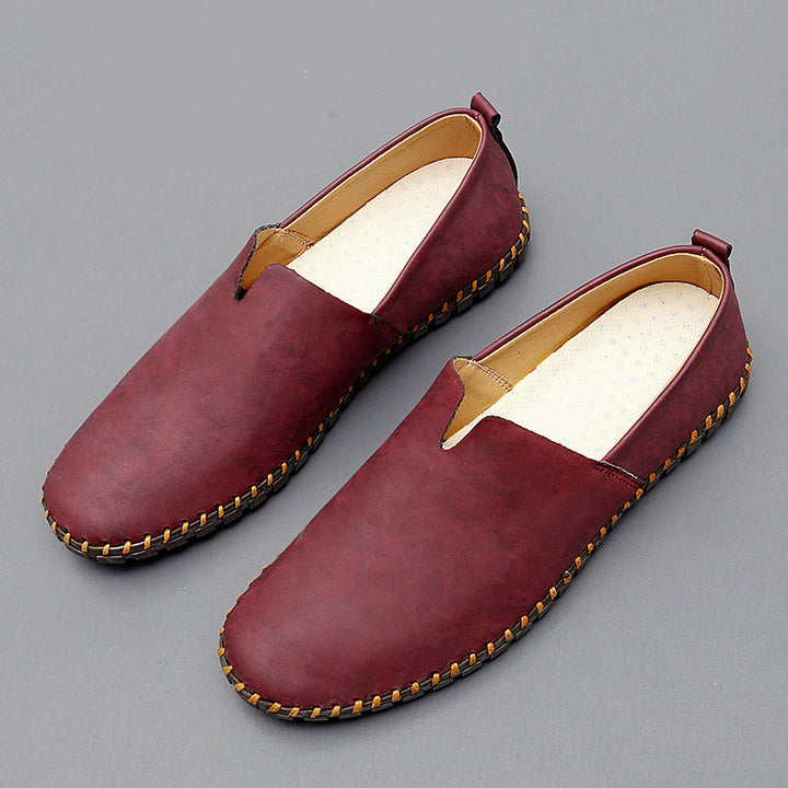 Komfortable Herren Slipper, Business Casual Stil, ideal für lange Tage im Büro.
