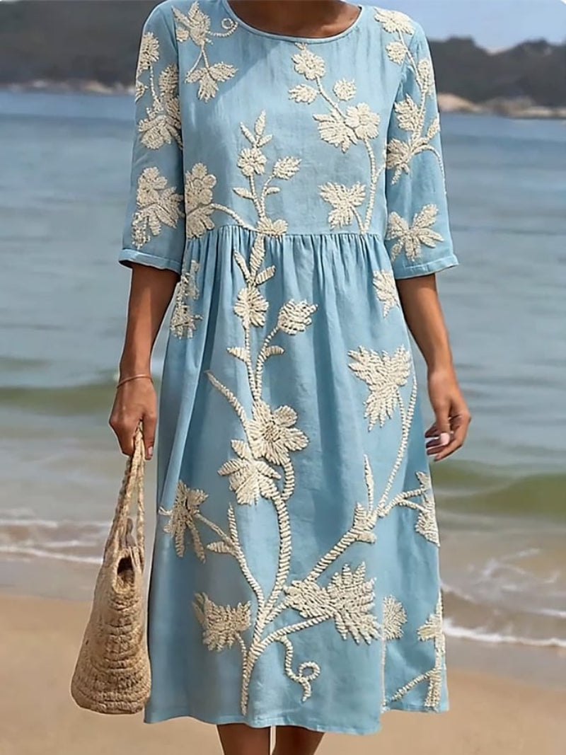 Besticktes Damen Sommerkleid, Midilänge, mit Rundhals. Perfektes Freizeit- oder Partykleid für den Urlaub.