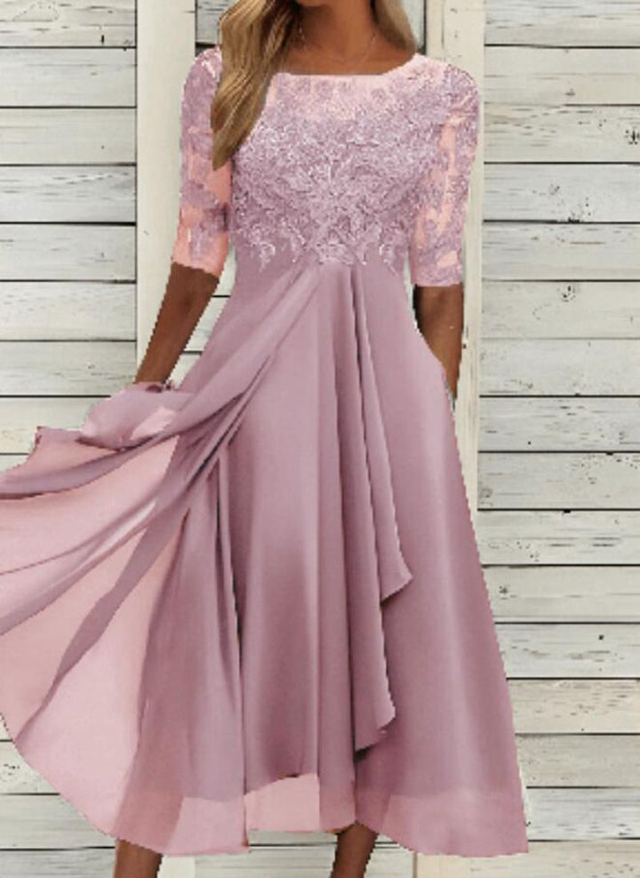 Damen Abendkleid mit floraler Spitze, ein zeitloses und elegantes Partykleid für jede schicke Veranstaltung.