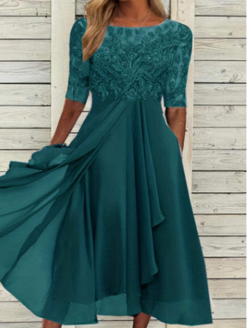 Stilvolles Damen Abendkleid mit filigraner floraler Spitze, die perfekte Wahl für elegante Abende.