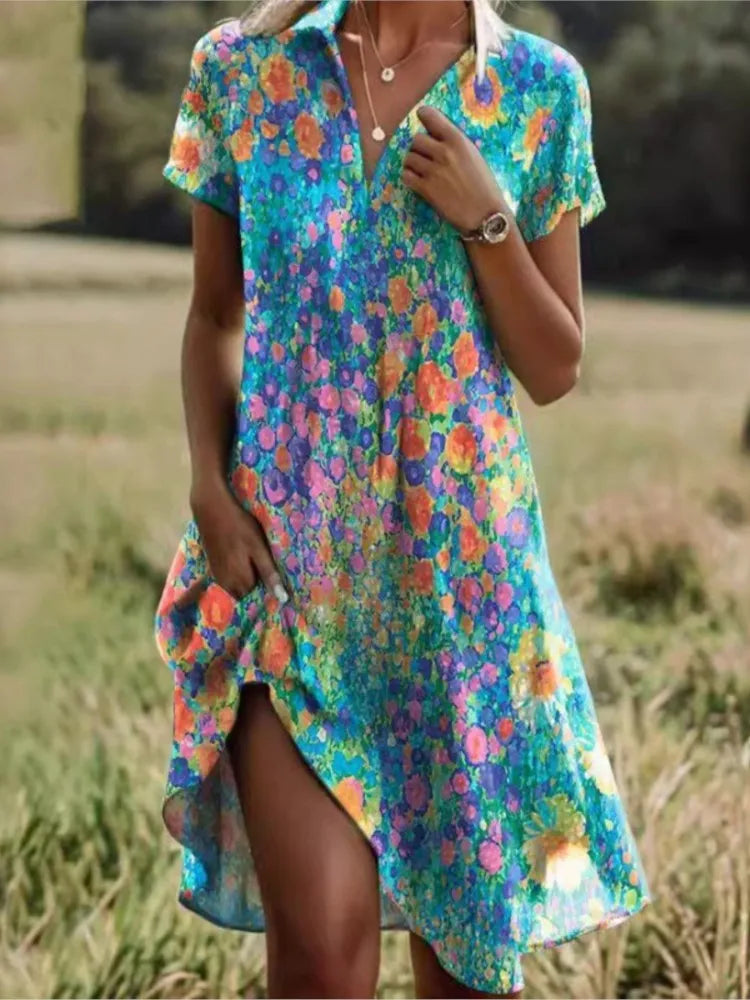 Elegantes Damen Boho Maxikleid mit V-Ausschnitt & kurzen Ärmeln. Fließendes Sommer- & Freizeitkleid.