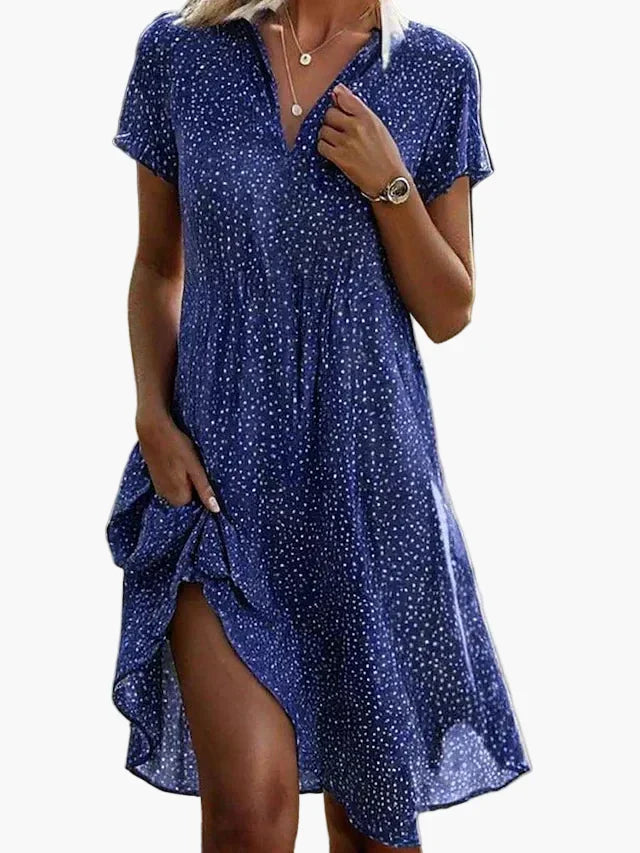 Klassisch blaues Damen Midikleid Hemdblusenstil für Urlaub oder Büro. Elegantes Kurzarm Sommerkleid.