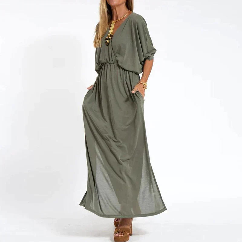 Zeitloses Damen Maxikleid, lang und chic, als stilvolles Herbstkleid für verschiedene Gelegenheiten.