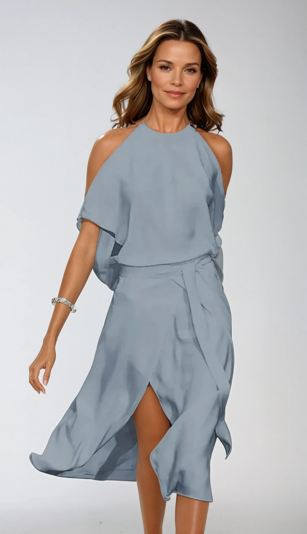 Asymmetrisches Damen Midikleid für Herbstmode. Perfekt als stilvolles Partykleid oder elegantes Hochzeitsgast-Outfit.