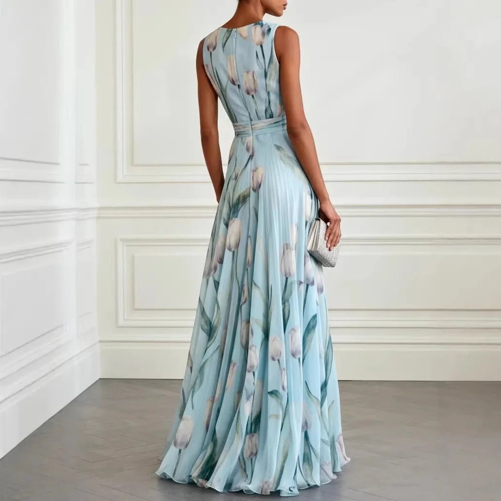 Fließendes Abendkleid für Damen, mit elegantem Blütenprint & weiter Silhouette, festlich und komfortabel.