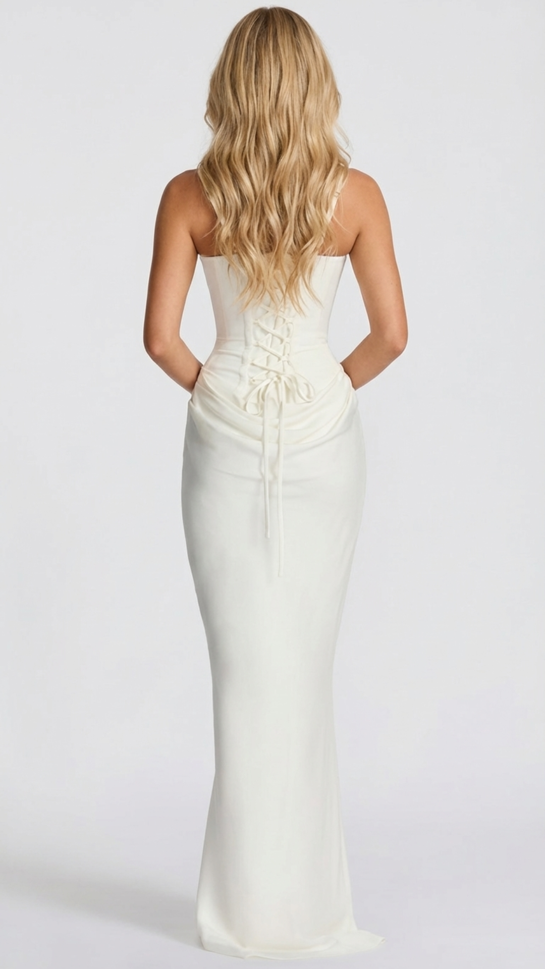 Langes, formelles Damenkleid mit elegantem Korsett-Mieder & ästhetisch drapierter Taille. Für unvergessliche Anlässe.