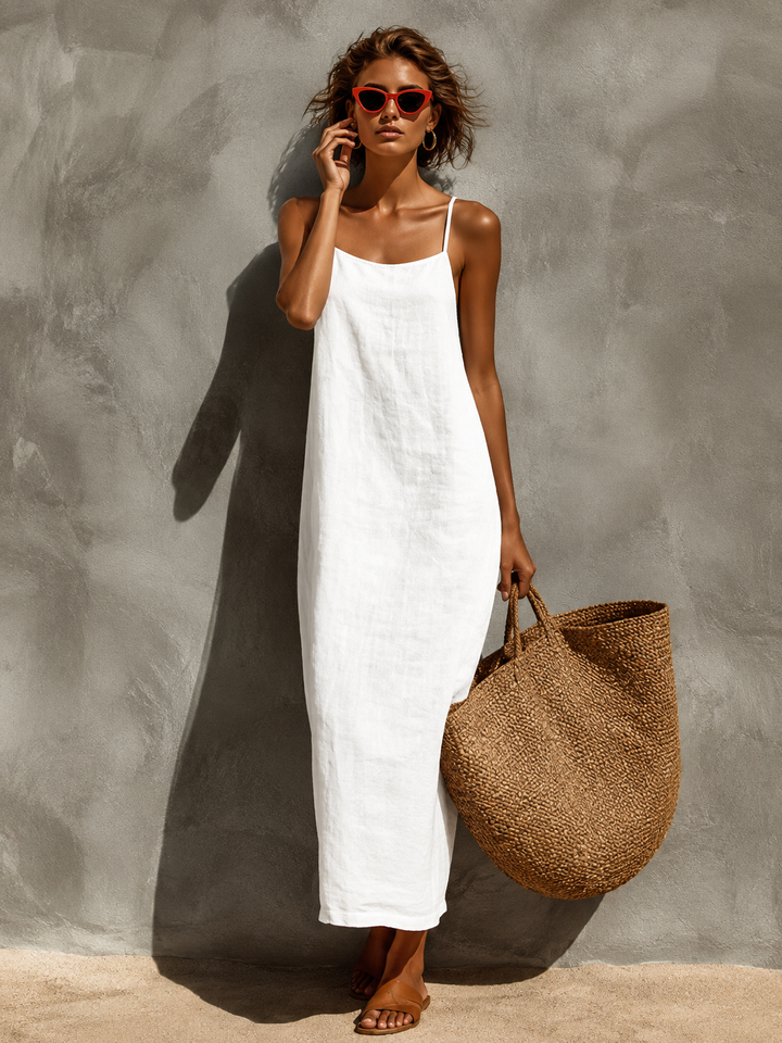 Langes Damen Sommerkleid mit Spaghettiträgern, ein luftiges Maxikleid für Freizeit und Urlaub.